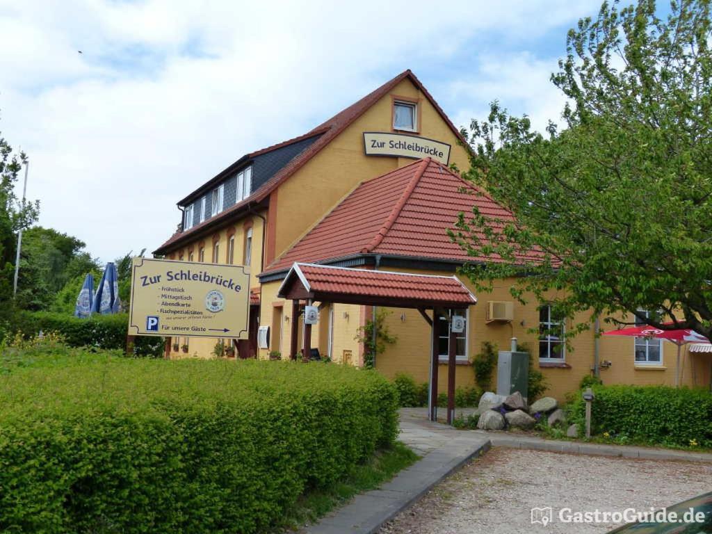 Zur Schleibruecke Bed & Breakfast *
